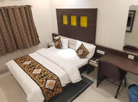 Hotel Marina, guest house in Ahmedabad