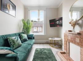 Cosy 3 Bed Flat 15mins to Kings Cross, zelfstandige accommodatie in Londen