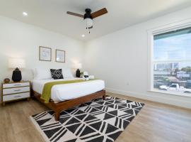 Be A Nomad Apartments Blocks to the Beach, hotel sa Jacksonville Beach