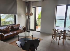 Serenity Terraces Beach, Hotel - Kokrobite, hotell i Kokrobite