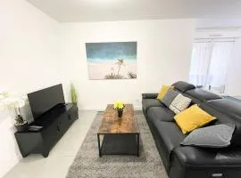 Grand Appartement lumineux & spacieux avec jardin