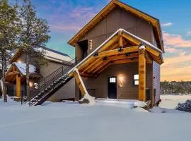 Luxury Cabin Getaway!