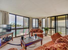 Colorful Poipu Condo with Expansive Ocean Views!, apartment in Koloa