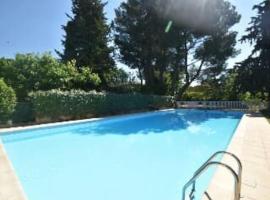APPT Cosy entier avec piscine, hotel with pools in Toulouse