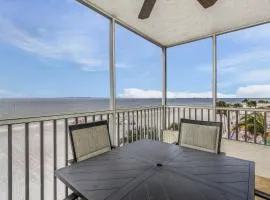 Welcome to Beach Villa's # 405 Vacation Rental - 250 Estero Blvd condo