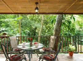 Bali inspired Casa Cascada w Jungle views pool