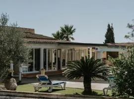 Casa de Ensueno Sleeps 8 with Pool