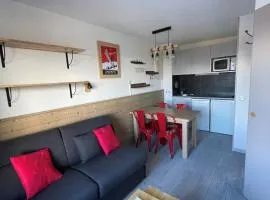 Charmant 2 pièces, proche commodités, animaux admis, WiFi, balcon - FR-1-513-30