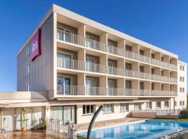 ibis Tarbes Odos, khách sạn gần Laloubère Golf Club, Odos