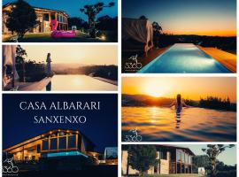 Casa Albarari Boutique Double Rooms with access to shared Infinity Pool, hotel Sanxenxóban