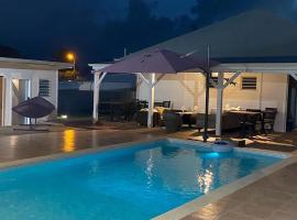 Love Guadeloupe, hotel with jacuzzis in Sainte-Anne