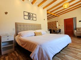 Los Molles Suites -Solo 2 Pax- – hotel w mieście Mina Clavero