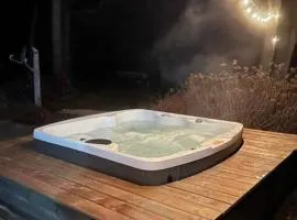Hidden Oasis with Hot Tubs, & Starry Fire Pits