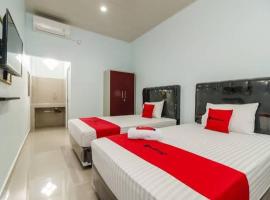 RedDoorz Plus near Palembang Icon Mall 2, hotel perto de Aeroporto Internacional Sultan Mahmud Badaruddin II - PLM, Palimbão