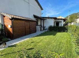 Home&Nature - Casa di montagna, hótel í Castel di Sangro