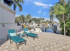 6 mins. to Beach Heated Pool Dock Paddleboards Immaculate, hotel in Pompano Beach