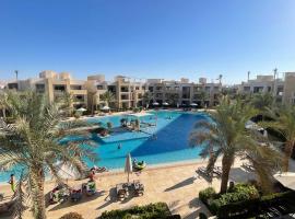 El Gouna Mangroovy 2Bd - M10: El Gouna şehrinde bir otoparklı otel