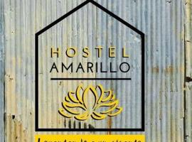 Hostel Amarillo โฮสเทลในSan Ignacio