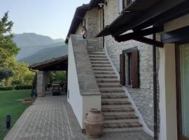 Casa Vinto, bed and breakfast en Cagli