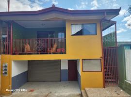 Peluza's place, apartamento en Puerto Jim&eacute;nez