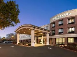 Courtyard Wall at Monmouth Shores Corporate Park