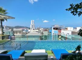 Sira Grande Hotel & Spa, hotelli Patong Beachillä