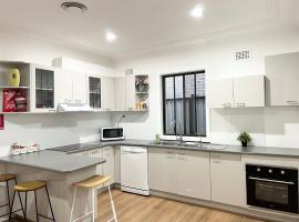 House on Hamilton-No Party/Event, hotel with parking in Fairfield