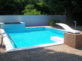 B&B SouthItaly, hotel with pools in Busto Arsizio