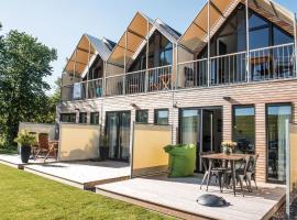 Strandhütte โรงแรมในบือซุม