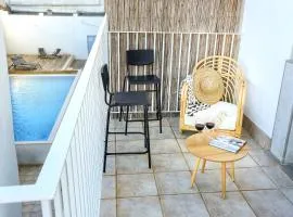 Hot Breeze Apartment