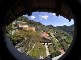 Agriturismo La Contessa Adults Only, farm stay in Finale Ligure