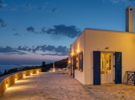 Villa Annita, with extraordinary view near the sea, cottage in Finikas