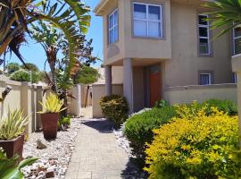 Harbour Close Home, guest house in Cape Town