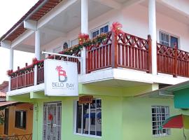 Belo Bay Apartment Hotel, hotel di Portobelo