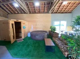 Location vacances maison avec piscine sauna spa proche plages