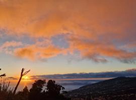 Casa da Levada do Arco, holiday home in Arco da Calheta