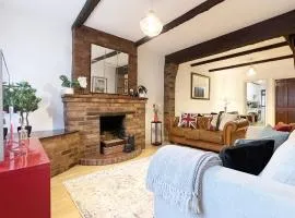 CHARMING WINDSOR COTTAGE, INCREDIBLE Location, Castle Doorstep