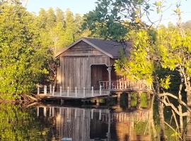 Friend of Nature Bungalow, hotel familiar en Koh Rong