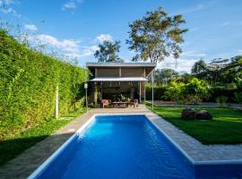 MADRE TERRA, bed and breakfast en Uvita