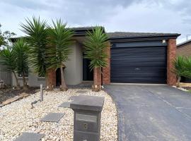 4 Beds-Whole House-Colonus Street-Kurunjang-Less than 30 minutes from Melbourne international airport, hotel i Melton