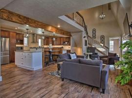 Spacious Home With Hot Tub, hotel a Great Falls