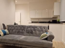 London Spacious Apartment, hotell i Brentford