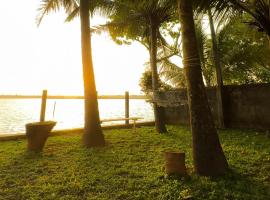 wavehaven, pet-friendly hotel in North Paravur