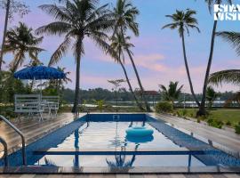 Aqua Vista Riverview by StayVista - Private Pool，科欽的度假屋