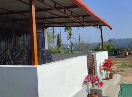 Hanthuru estate view homestay, hotel with parking in Mudigere