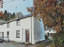 Bobtail Cottage by Woodland Park, hotel in Staveley