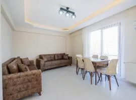 Central and Cozy Flat w Balcony and ACs in Bursa