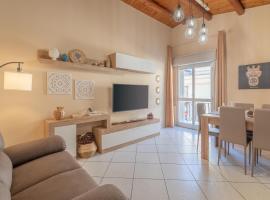 Le tre pigne, apartment in Floridia