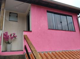 Chalé rosa, cabaña o casa de campo en Resende