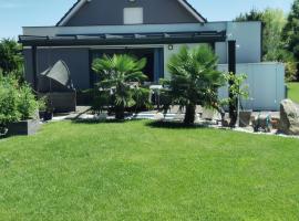 5* Palmenoase am Pool im Elsass, Hotel in Blodelsheim